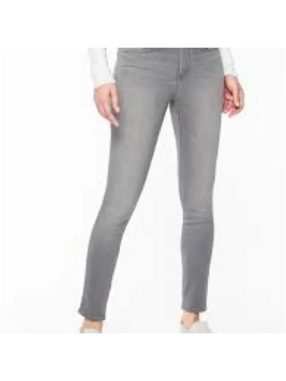Athleta Gray Skinny Jeans with Tapered Leg. Size 2 petite